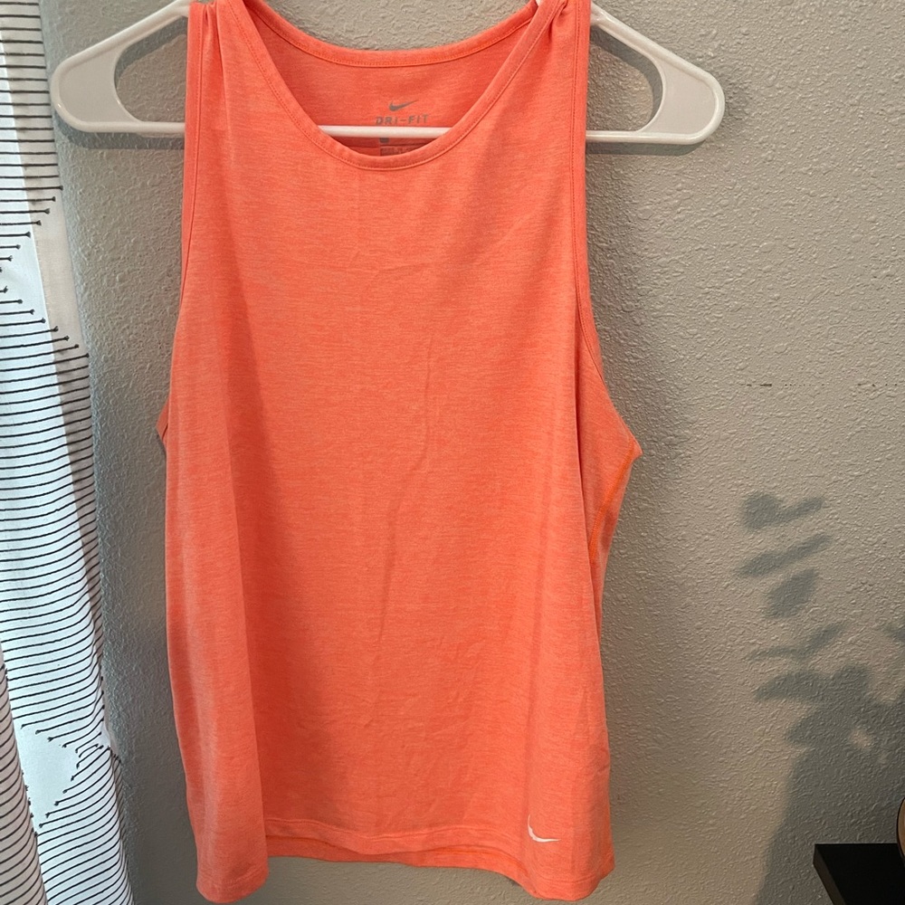 Nike tank